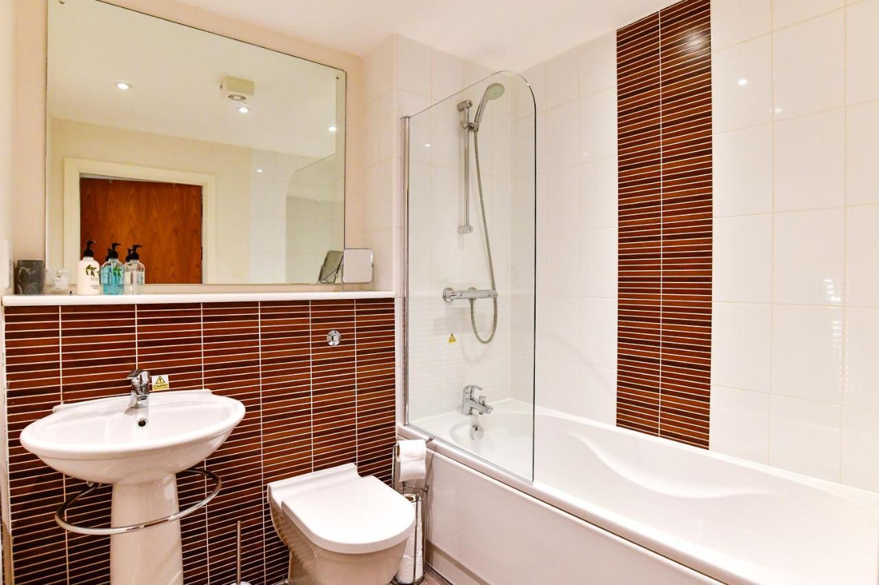 Meridian Quay Apartments, By Jsw Short Stay Swansea Exteriör bild