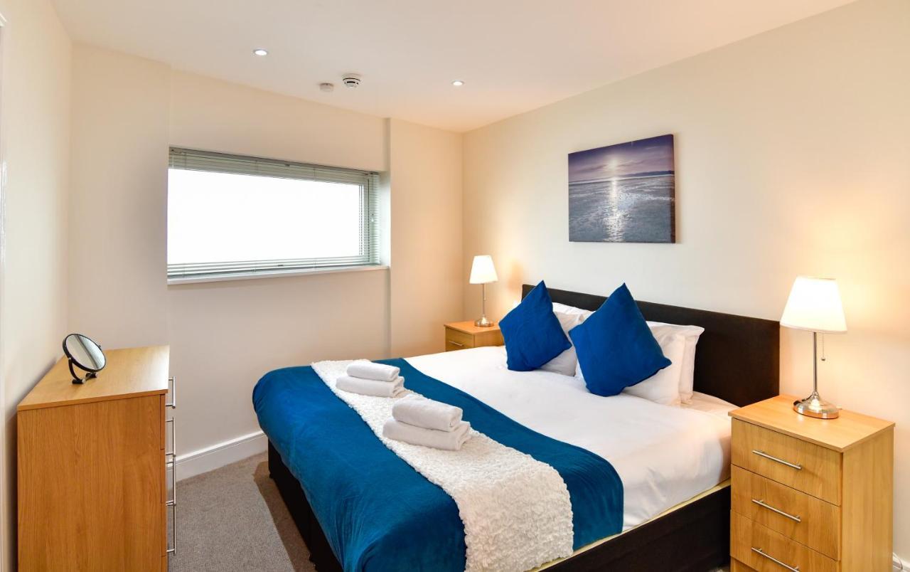 Meridian Quay Apartments, By Jsw Short Stay Swansea Exteriör bild
