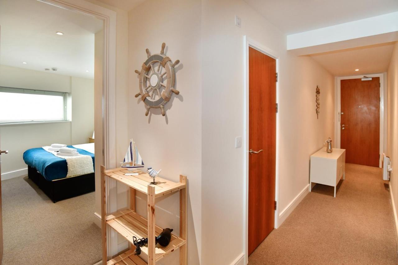 Meridian Quay Apartments, By Jsw Short Stay Swansea Exteriör bild