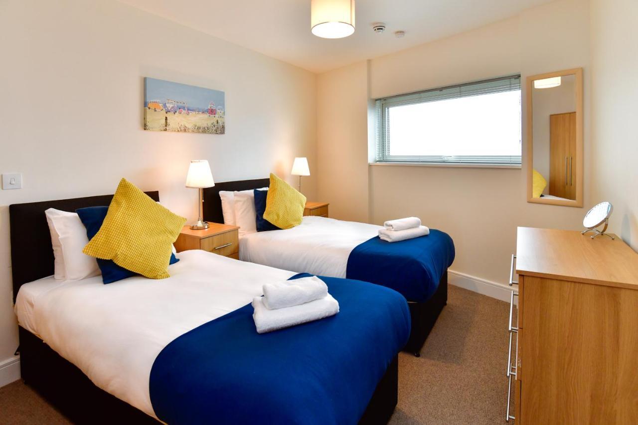 Meridian Quay Apartments, By Jsw Short Stay Swansea Exteriör bild